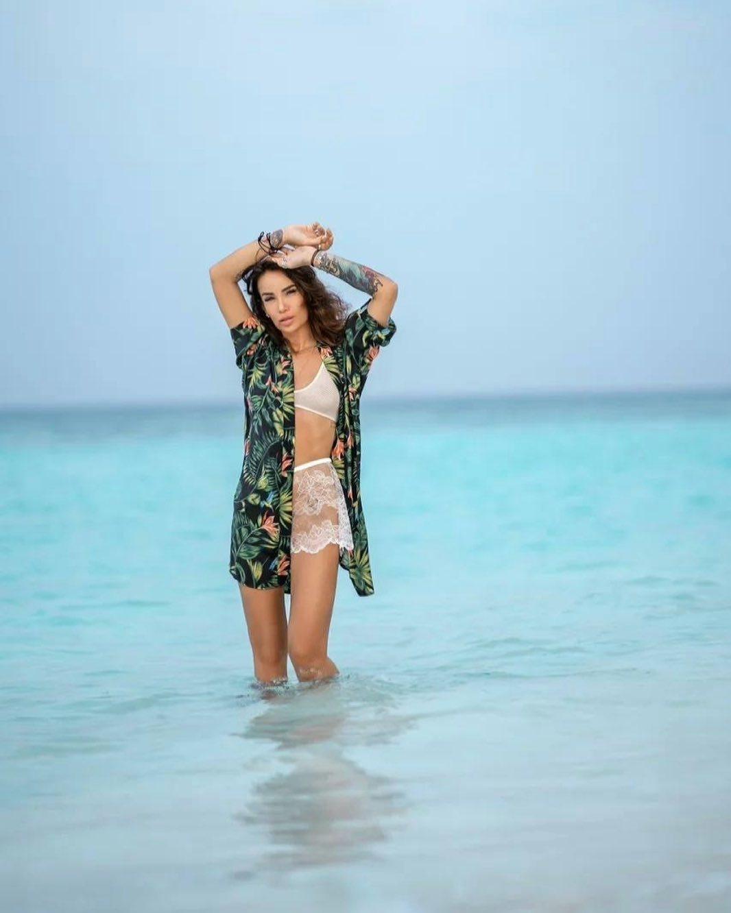 Долматова в купальнике