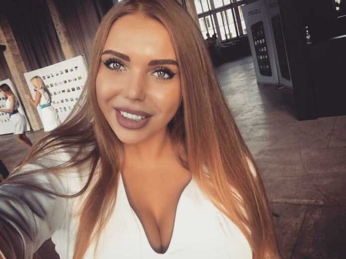 Горячий слив Карины Кросс фото и видео 18+ Горячий слив Карины Кросс фото и видео 18+