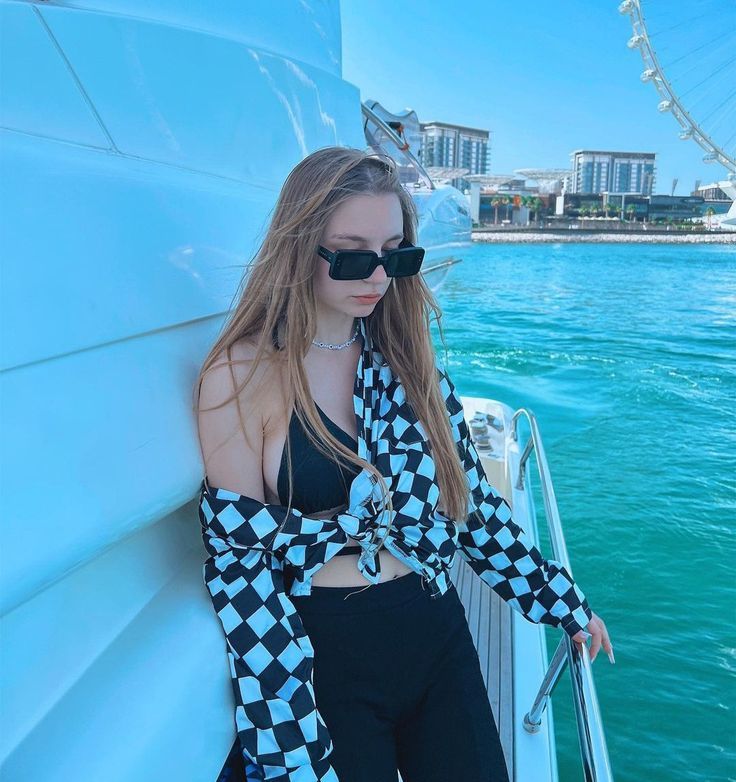 Яна зенина в 2022 г Лига, Винтажные этикетки, Этикетки. Яна зенина в 2022 г Лига, Винтажные этикетки, Этикетки.