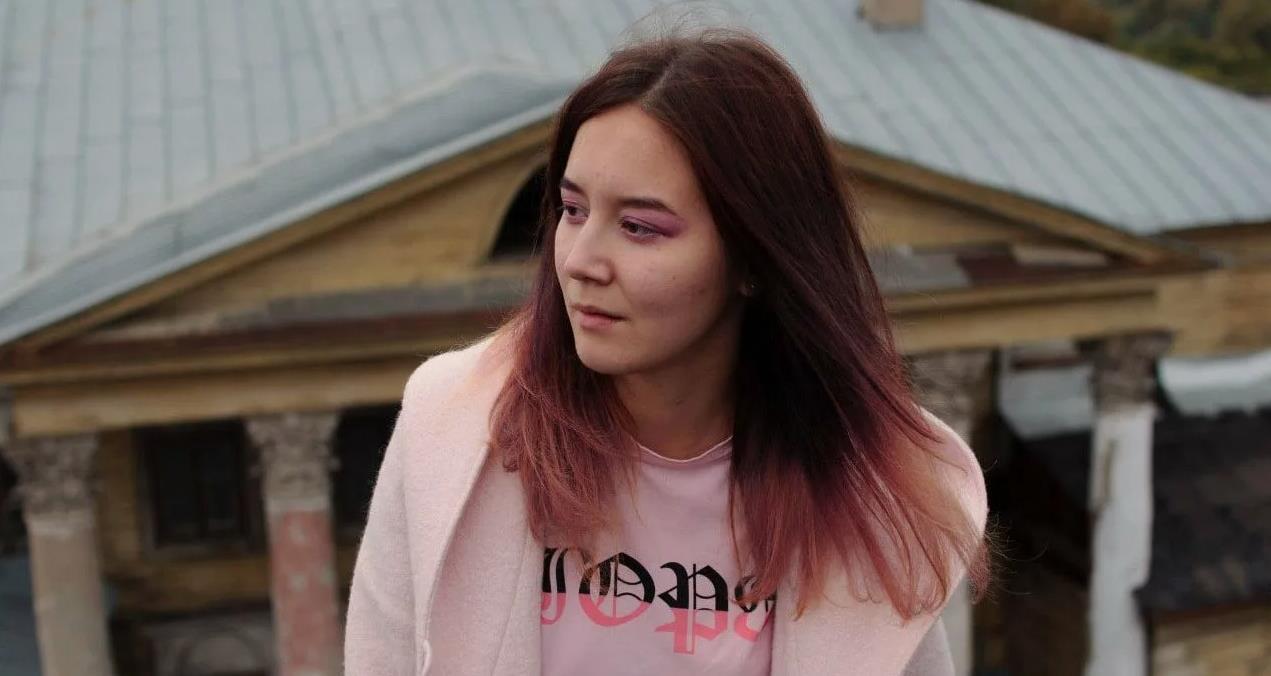 Жизненный снимок в красно-рыжими волосами. Жизненный снимок в красно-рыжими волосами.