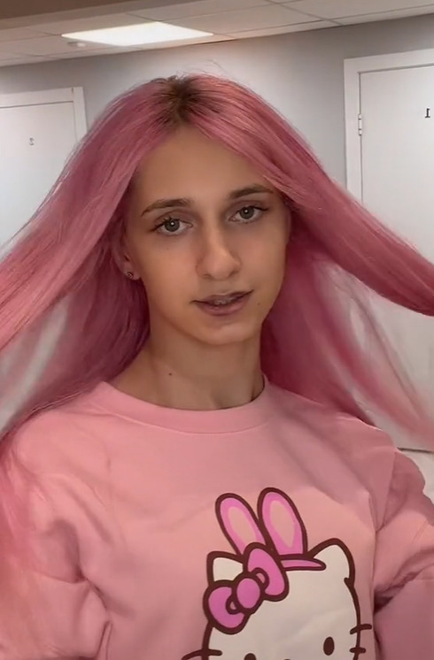 Подписчики заметили, что Даша Корейка накачала губы.