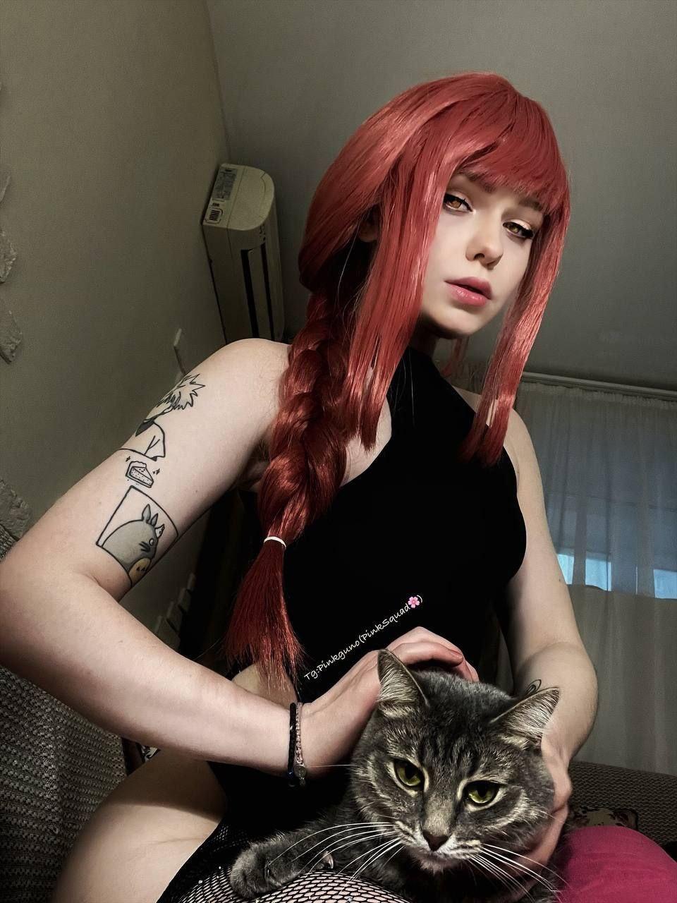 Она уверена, что несет позитив и мечтает сделать жизнь окружающих немного лучше. Она уверена, что несет позитив и мечтает сделать жизнь окружающих немного лучше.