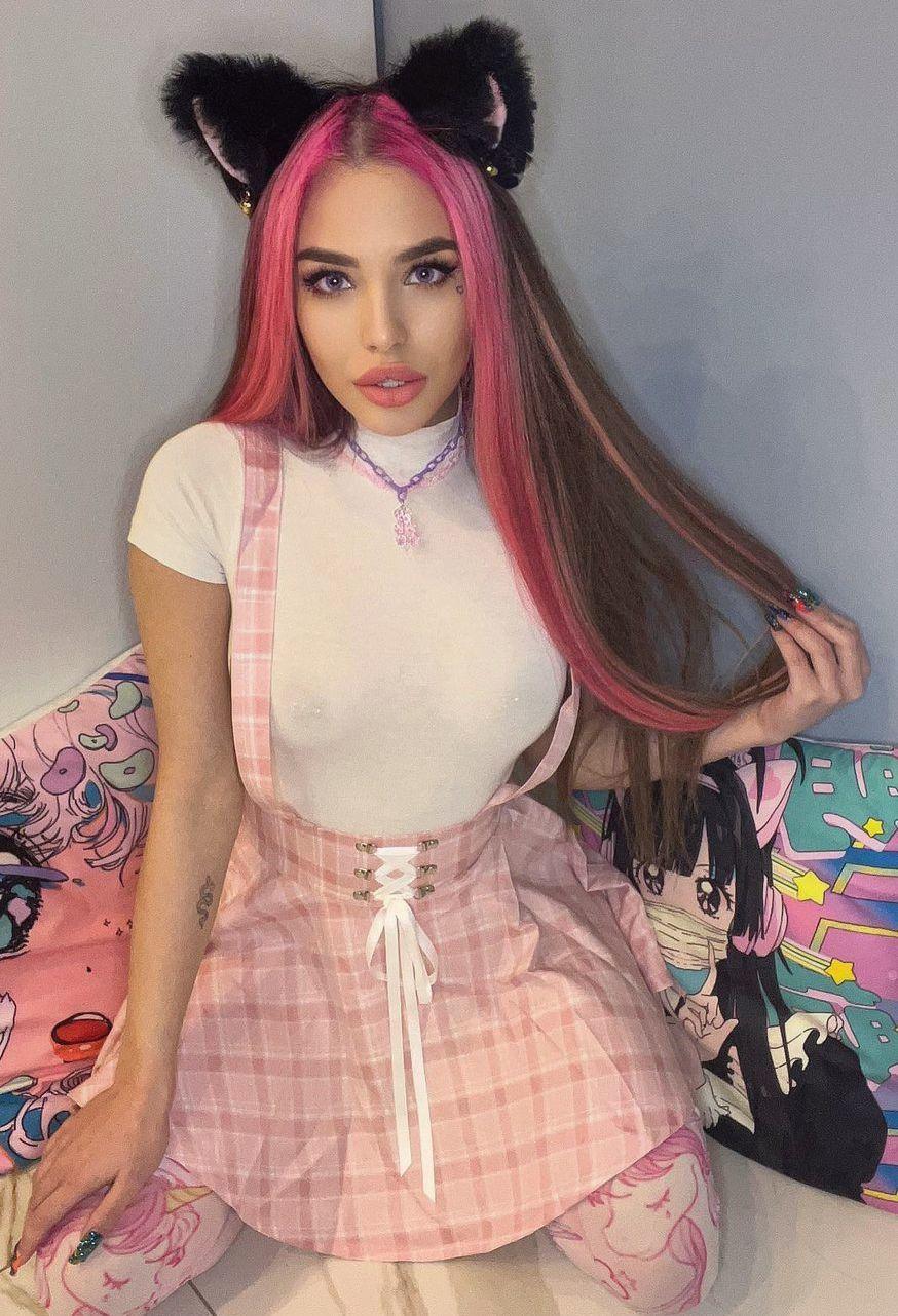 Актриса и блогерша под псевдонимом Алиса Муса, слив онлифанс которой ниже, проживает в Москве. Актриса и блогерша под псевдонимом Алиса Муса, слив онлифанс которой ниже, проживает в Москве.