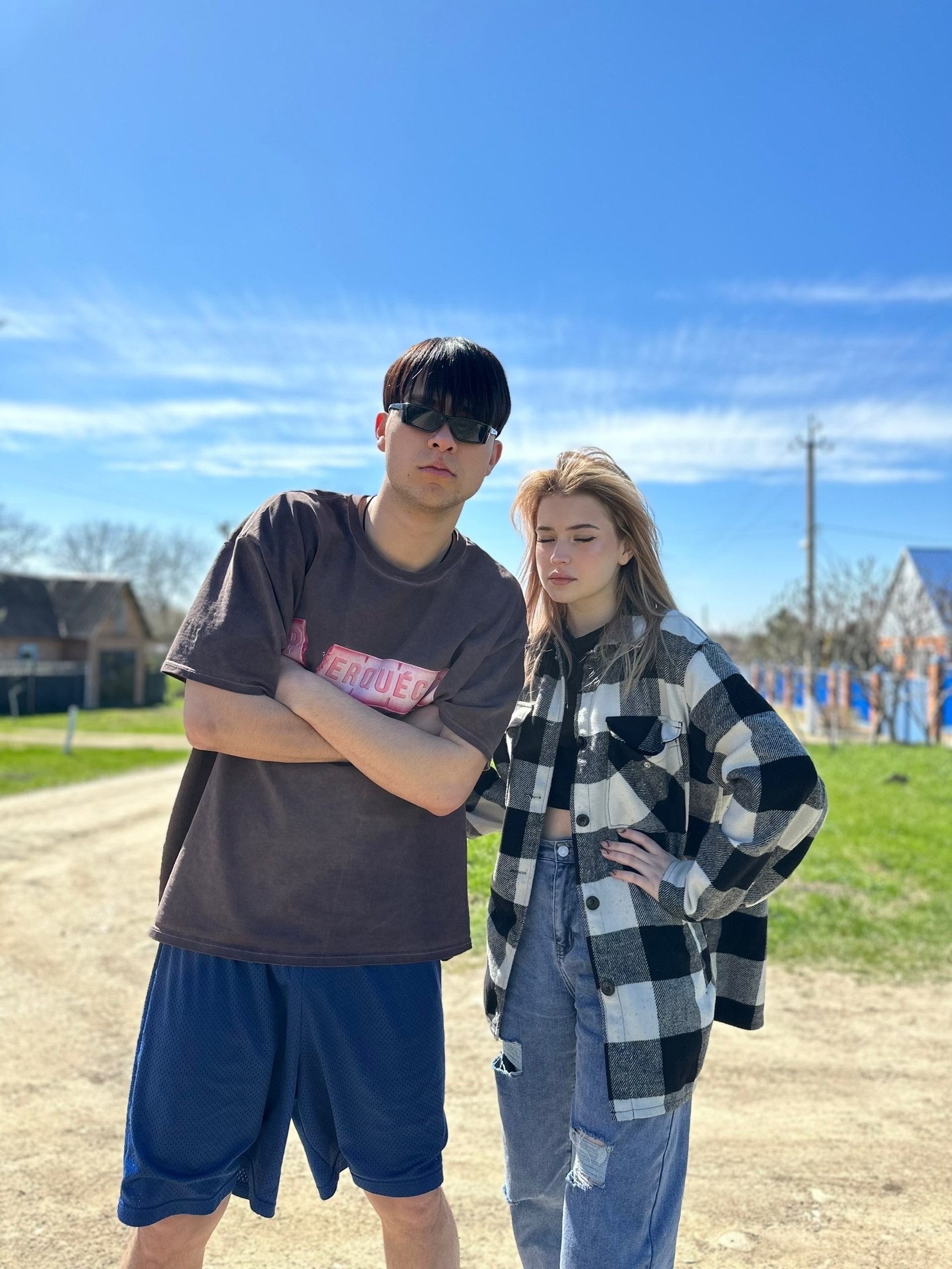 Судьба блогера Лизогуба изменилась в одночасье, когда пользователи соцсетей обратили внимание на его отношения с 14-летней Миланой Некрасовой. Судьба блогера Лизогуба изменилась в одночасье, когда пользователи соцсетей обратили внимание на его отношения с 14-летней Миланой Некрасовой.