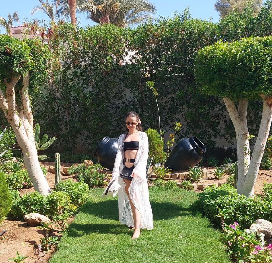 Слив коти ютуберши в купальнике. Слив коти ютуберши в купальнике.