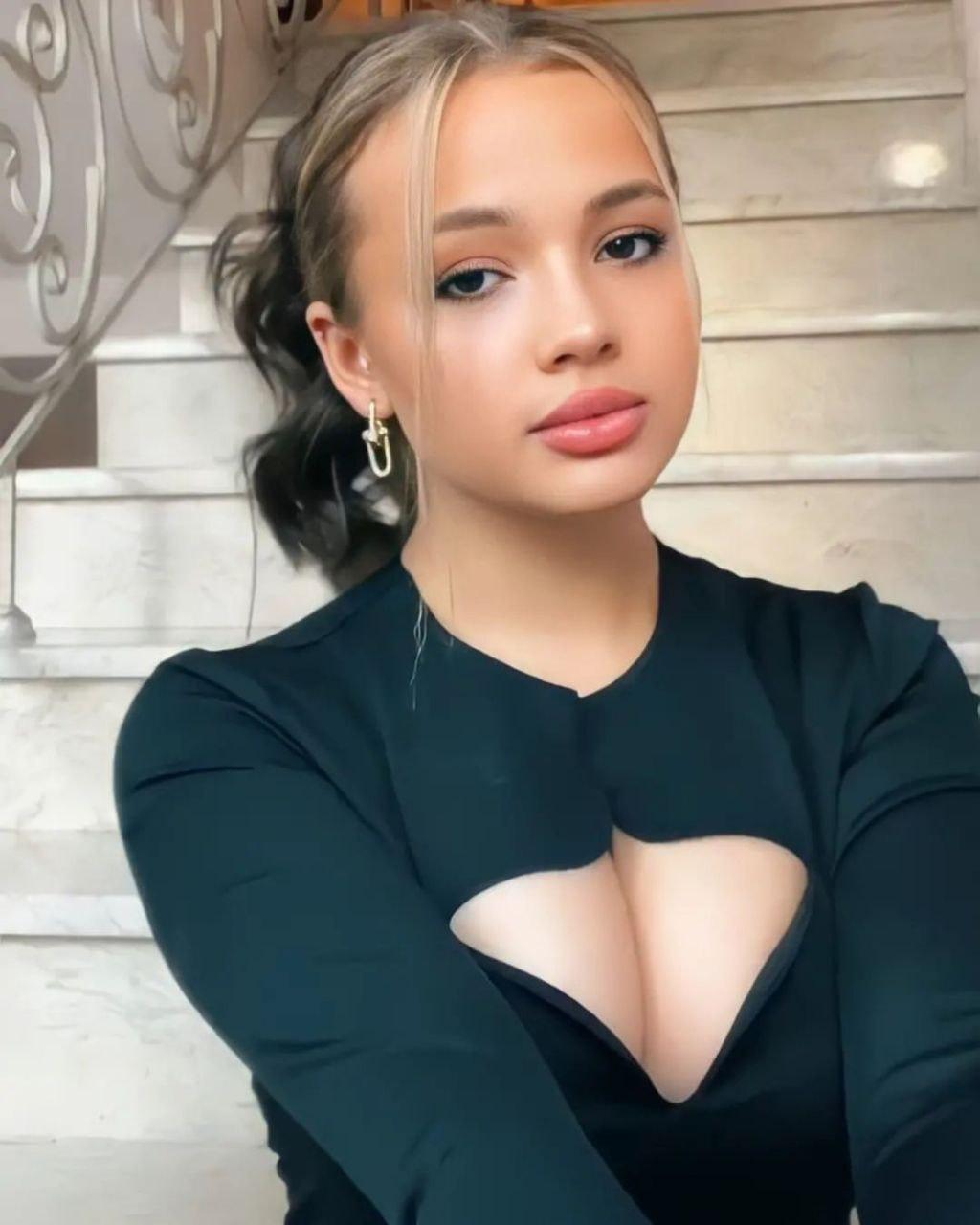 В соцсетях обсуждают новый слив Вали Карнавал (Валя Карнаухова). В соцсетях обсуждают новый слив Вали Карнавал (Валя Карнаухова).