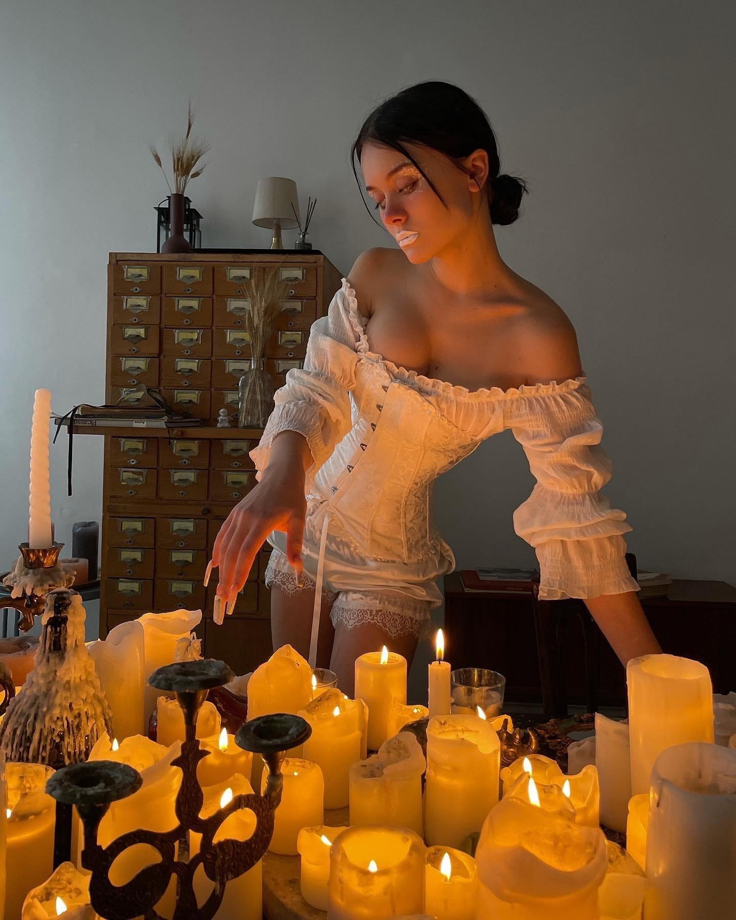 Затем Дошик решила зарегистрироваться в Instagram, который уже лучше работал, но все же никак не мог сравниться с ТикТоком. Затем Дошик решила зарегистрироваться в Instagram, который уже лучше работал, но все же никак не мог сравниться с ТикТоком.