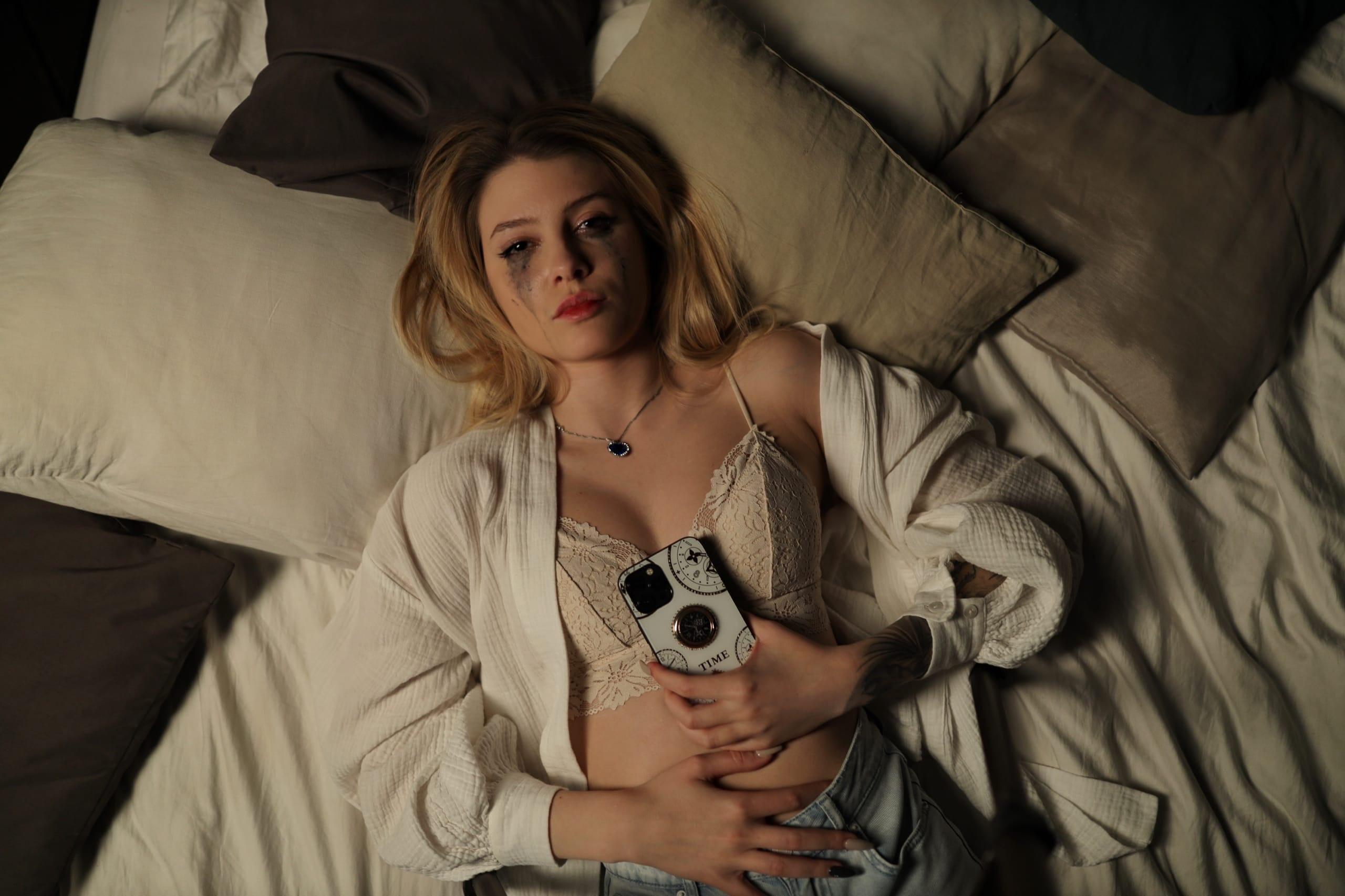 Сексуальная Ирина Ваймер на фото в нижнем белье.