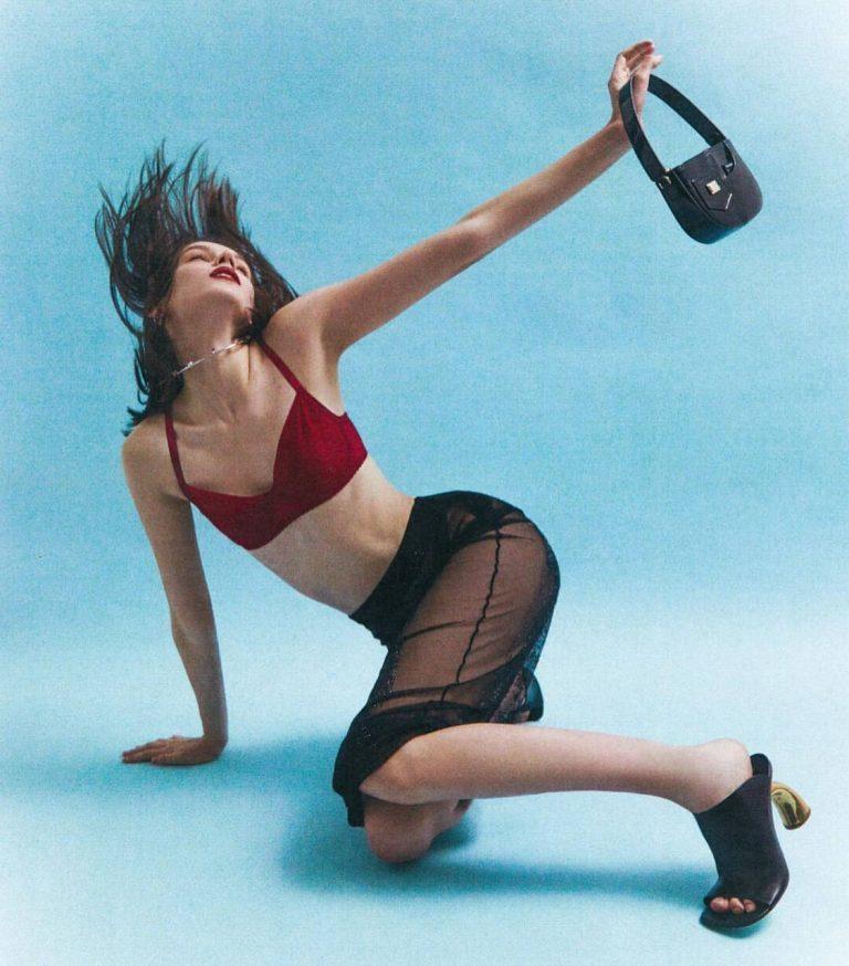 Напомним, в сериале "Слово пацана" Анастасия сыграла роль Ирины.