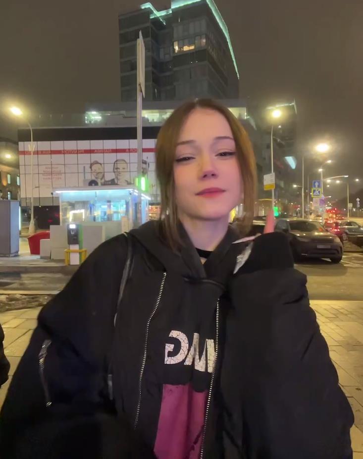 Antottka гуляет по городу. Antottka гуляет по городу.