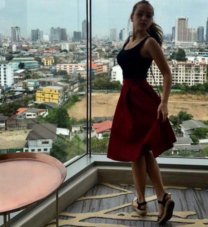 На данный момент у девушки несколько успешных проектов, а также подборка интересных работ.