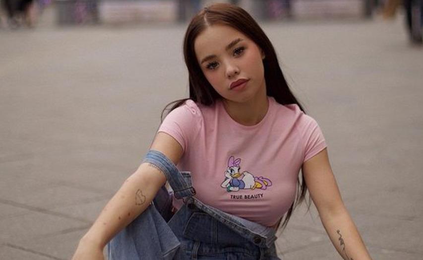 Луна Ком и слив Луны Эвелины из Тик Тока приведен в данном материале для эстетов и общественности.