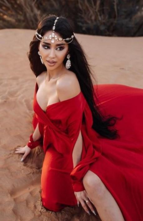 Последние как раз славятся тем, что там полным полно элитных эскортниц из России. Последние как раз славятся тем, что там полным полно элитных эскортниц из России.