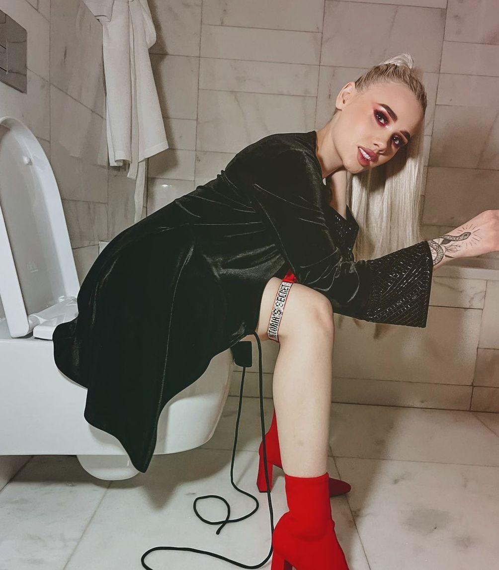 Диана Ди, чей слив ниже — перспективная молодая и блогерша, которая активно участвует во многих YouTube проектах для быстрого пополнения аудитории. Диана Ди, чей слив ниже — перспективная молодая и блогерша, которая активно участвует во многих YouTube проектах для быстрого пополнения аудитории.