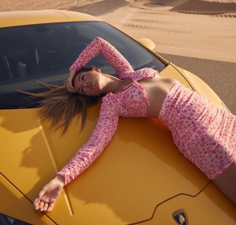 Слив Голая Нюша фото (Анна Шурочкина), Обнаженная Нюша Слив Голая Нюша фото (Анна Шурочкина), Обнаженная Нюша