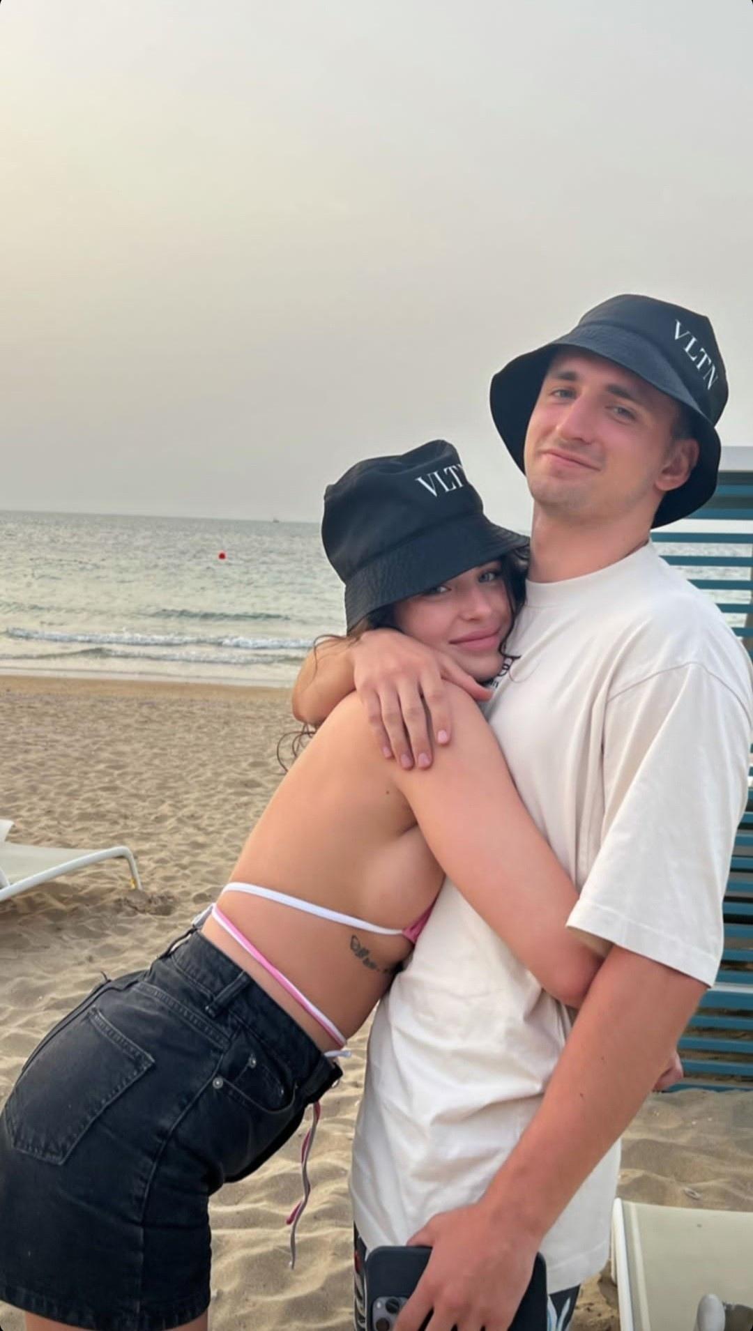 Отношения Литвина и "его девушки" Адель - фэйк. Отношения Литвина и "его девушки" Адель - фэйк.