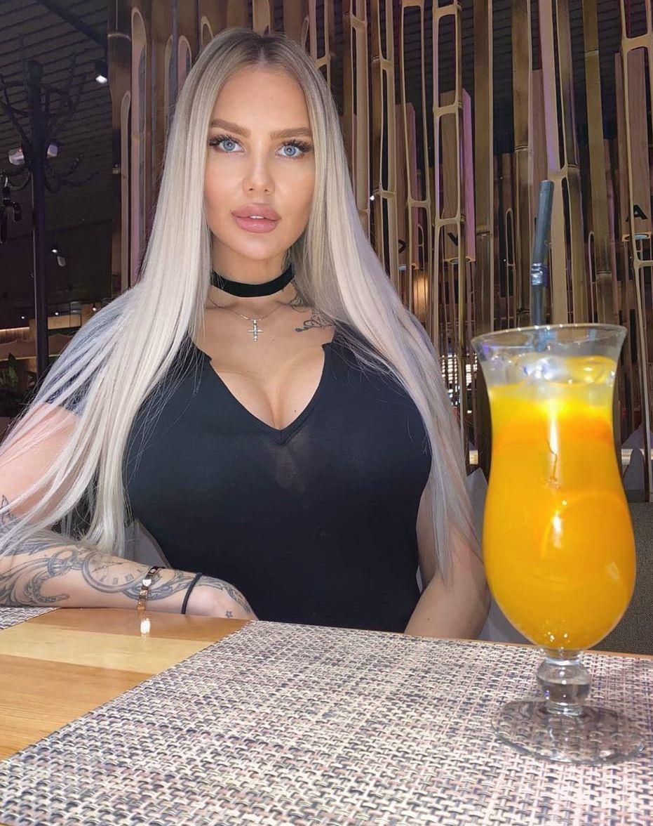 Milana milk - слив с OnlyFans голые фото. Milana milk - слив с OnlyFans голые фото.