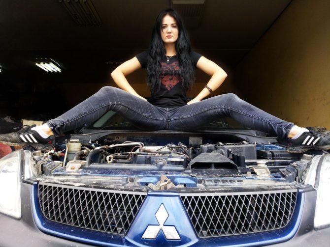 Туман является довольно нетипичным для девушки блогером, но очень популярным и это один из факторов её феноменального успеха в Ютубе Туман является довольно нетипичным для девушки блогером, но очень популярным и это один из факторов её феноменального успеха в Ютубе