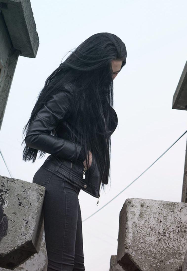 Сольная певица, и модель из Екатеринбурга проживает в Украине, городе Киев. Сольная певица, и модель из Екатеринбурга проживает в Украине, городе Киев.