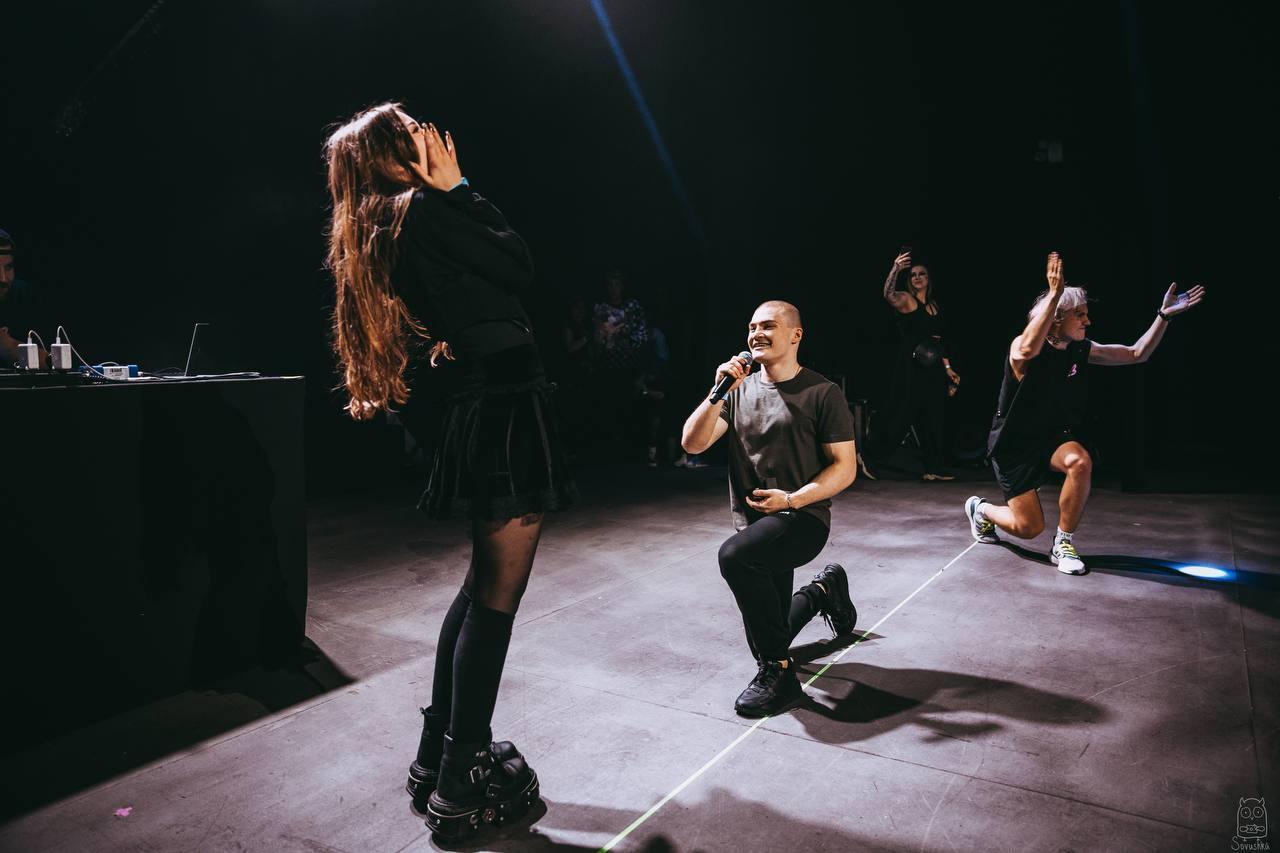 Красивый кадр Derzko сделал dasha228play предложение руки и сердца.