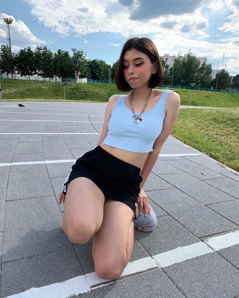 Слитые фото Доры. Дарья Шиханова Дора слив.