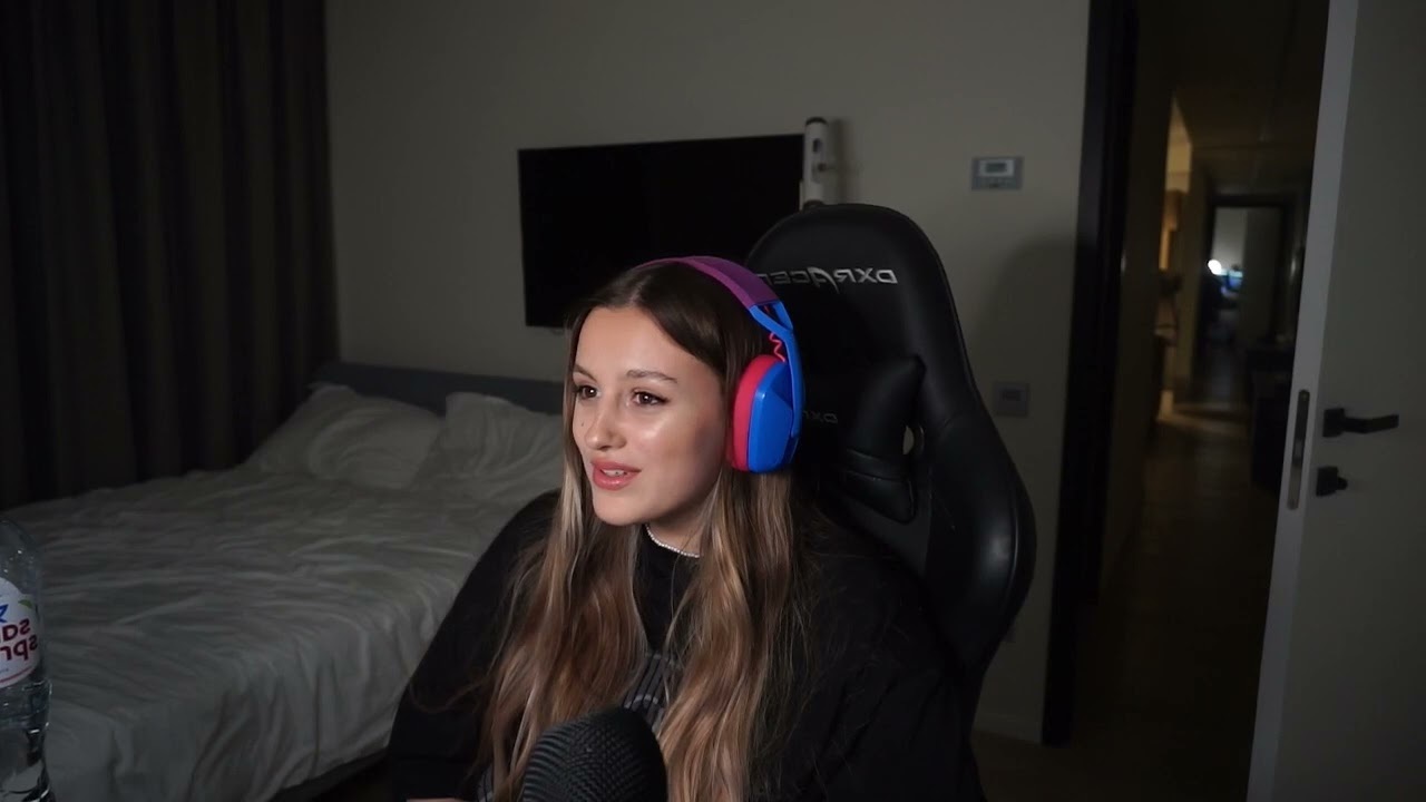 Слив КАИ девушка парадеевича Слив КАИ девушка парадеевича