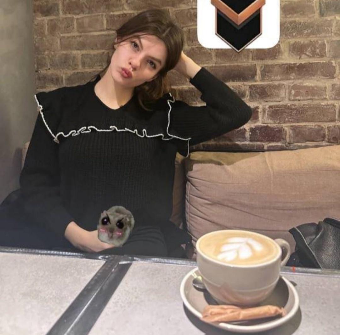 Смешная фотка Anetka сделал губы уточкой. Смешная фотка Anetka сделал губы уточкой.