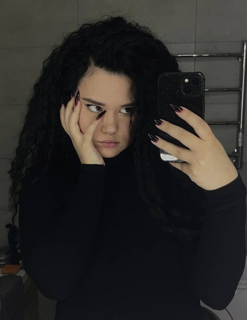 Селфи кудрявой Кейт Косс.