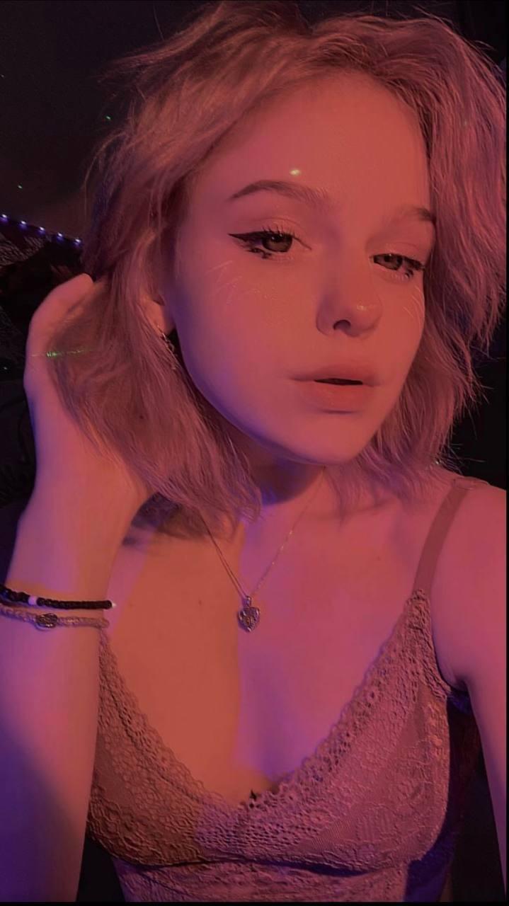 Первое время папа был категорически против тиктоков, а мама поддерживал девушку с самого начала. Первое время папа был категорически против тиктоков, а мама поддерживал девушку с самого начала.