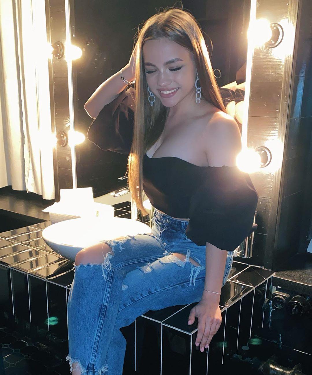 Тиктокерша Karna.Va Тиктокерша Karna.Va