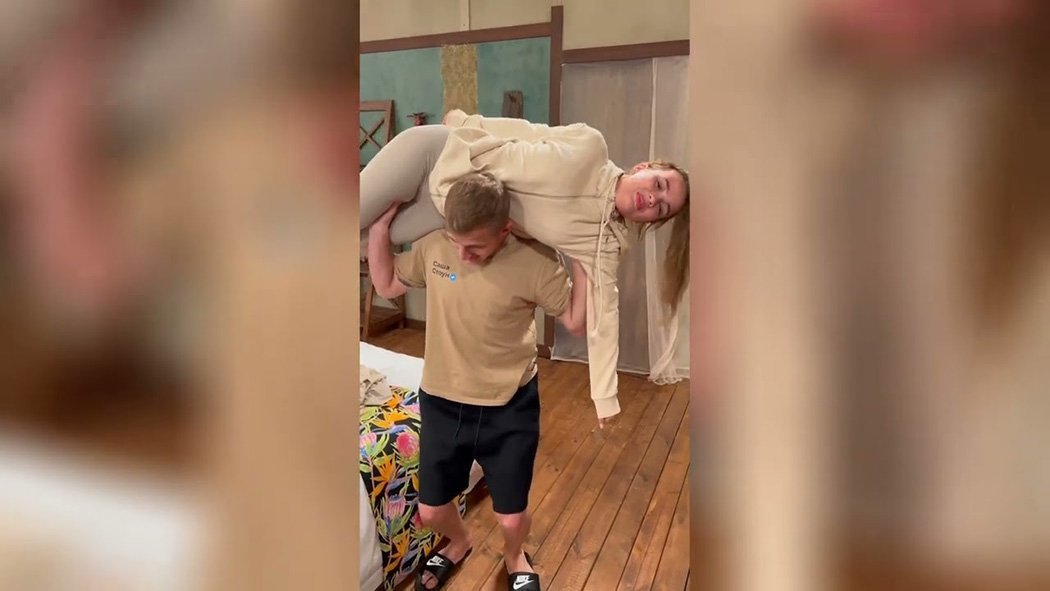 Фотографии Саши Стоуна И Вали Карнавал 2023. Фотографии Саши Стоуна И Вали Карнавал 2023.