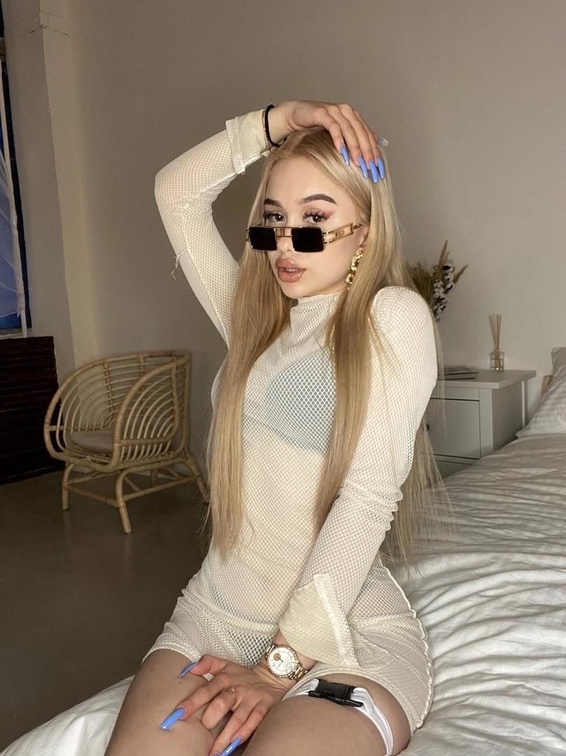 Эксклюзивный слив Карина Чижикова Эксклюзивный слив Карина Чижикова