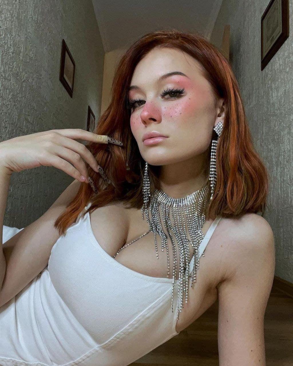 Даша Дошик 18+ фото и видео слив буфера биография, возраст. Даша Дошик 18+ фото и видео слив буфера биография, возраст.