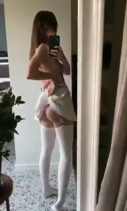 Голая Наташа Шелягина. Голая Наташа Шелягина.