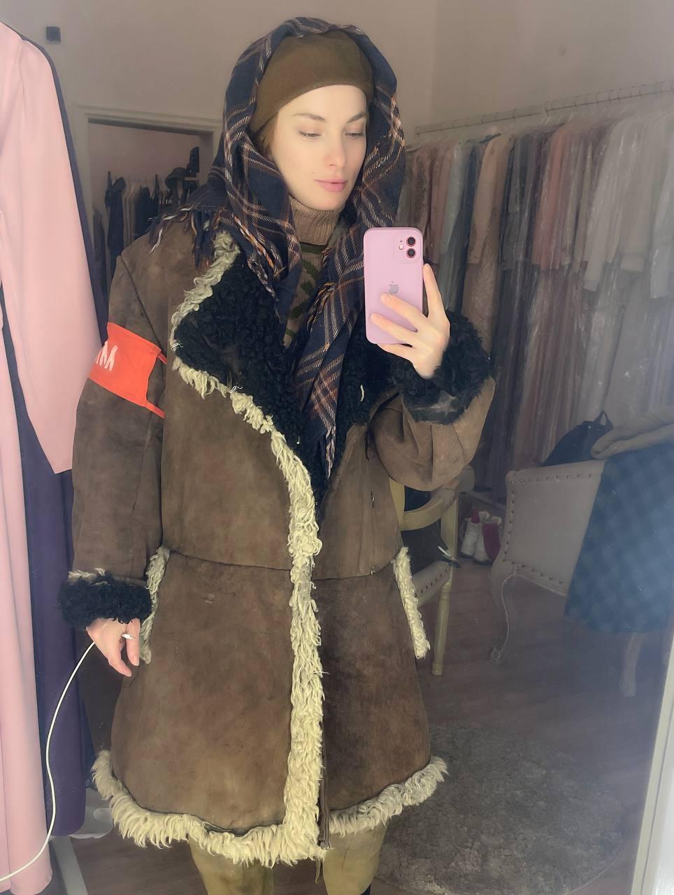 Смешное селфи в дублёнке.
