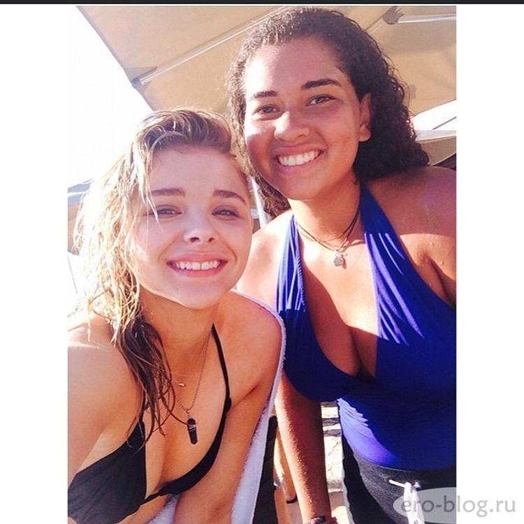 22-летняя актриса Хлоя Грейс Морец , похоже стала новой жертвой хакеров, интимная фотография с душа просочилась в Интернет и стала новой темой обсуждения. 22-летняя актриса Хлоя Грейс Морец , похоже стала новой жертвой хакеров, интимная фотография с душа просочилась в Интернет и стала новой темой обсуждения.