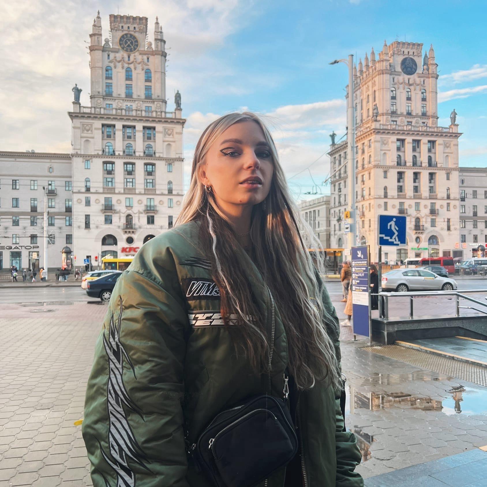 Голая Яна Зенина слив и горячие фото девушки. Голая Яна Зенина слив и горячие фото девушки.