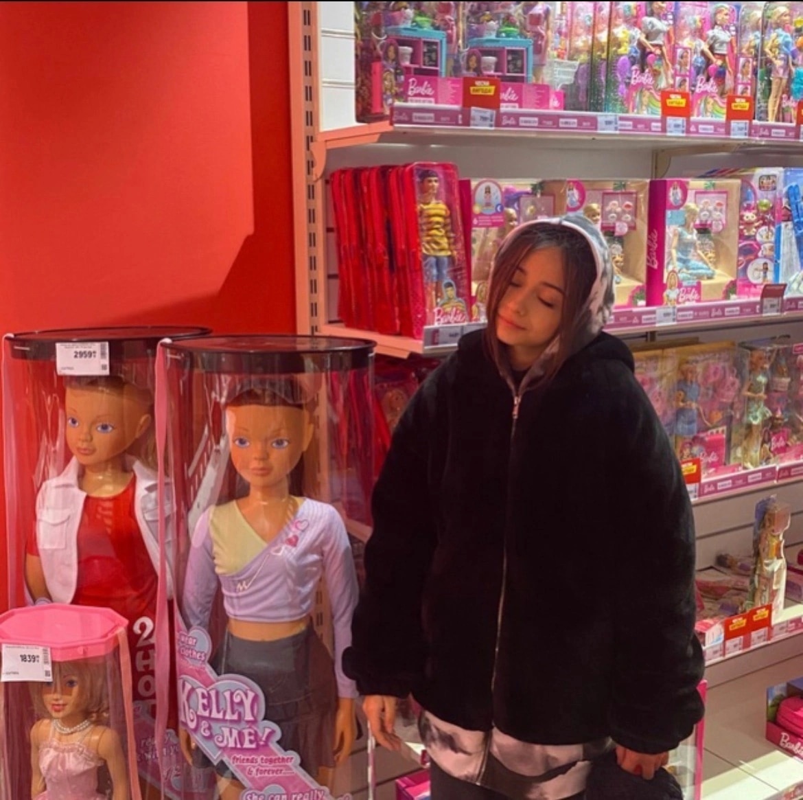 В проект «ШГШ» восходящую звезду пригласил Руслан Гладенко. В проект «ШГШ» восходящую звезду пригласил Руслан Гладенко.