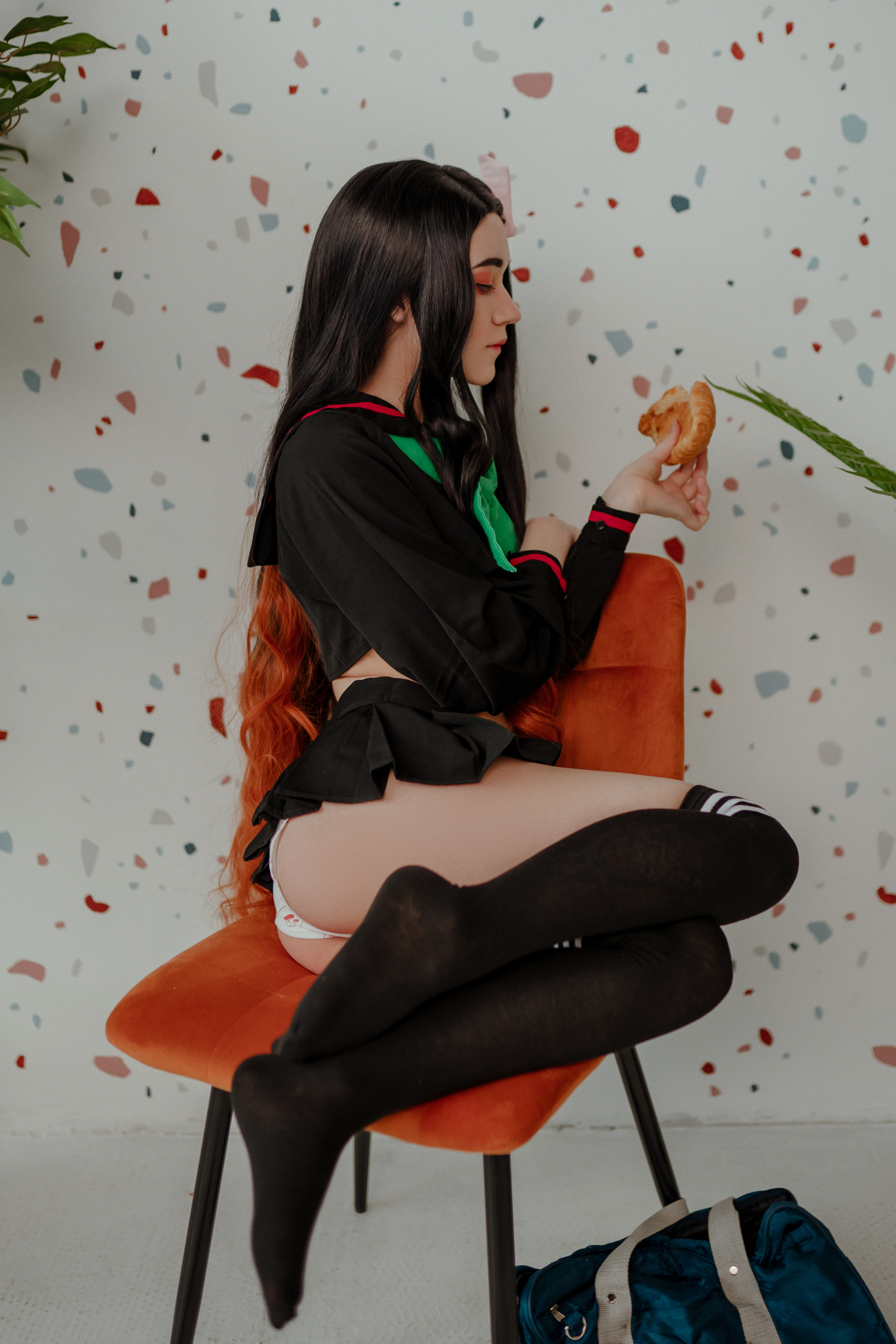 Привлекательная красотка (известная в сети под ником Donnaloli, фото с OnlyFans слиты в тг) активно ведет свой Instagram, на котором без всяких сомнений выкладывает изумительные и откровенные косплеи, демонстрируя свою превосходную фигуру. Привлекательная красотка (известная в сети под ником Donnaloli, фото с OnlyFans слиты в тг) активно ведет свой Instagram, на котором без всяких сомнений выкладывает изумительные и откровенные косплеи, демонстрируя свою превосходную фигуру.