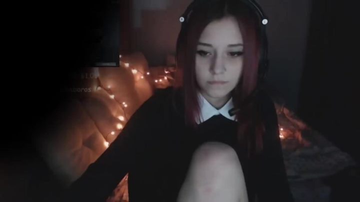 Вика ред и ПАПИЧ Вика ред и ПАПИЧ