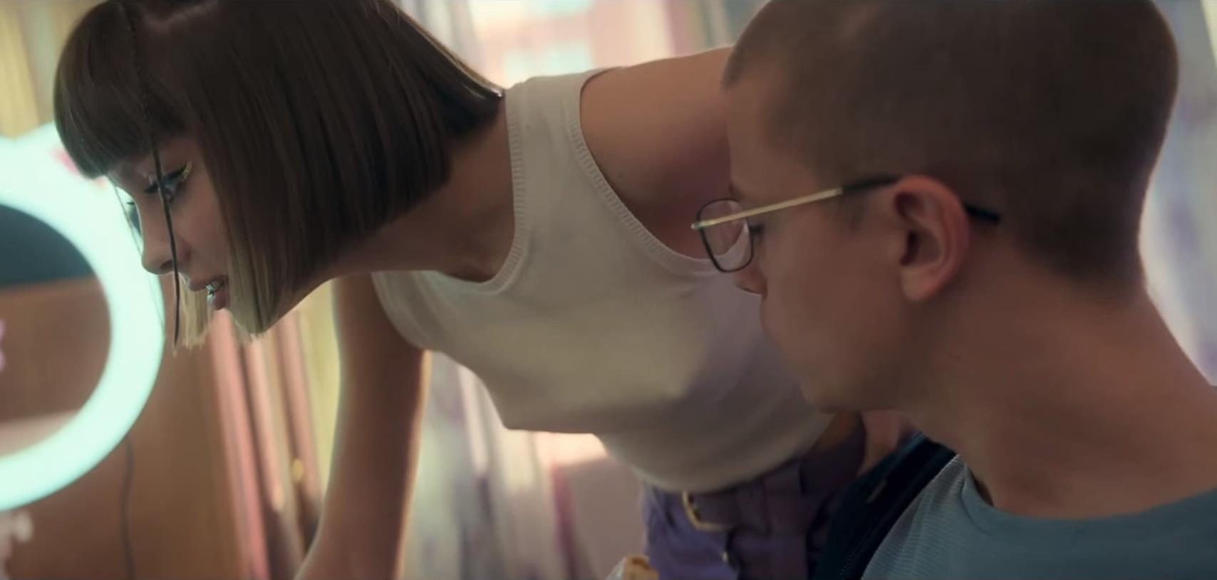 Ещё один забавный снимок из кино. Ещё один забавный снимок из кино.