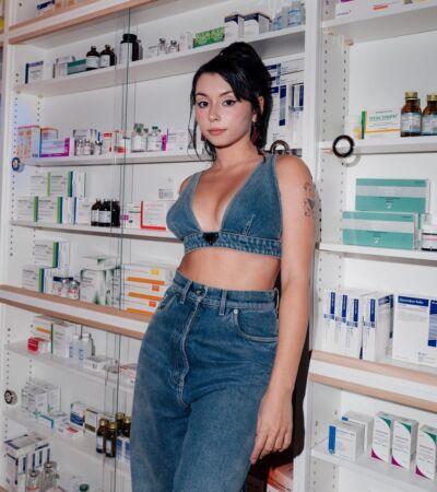 Фото в джинсовой одежде.