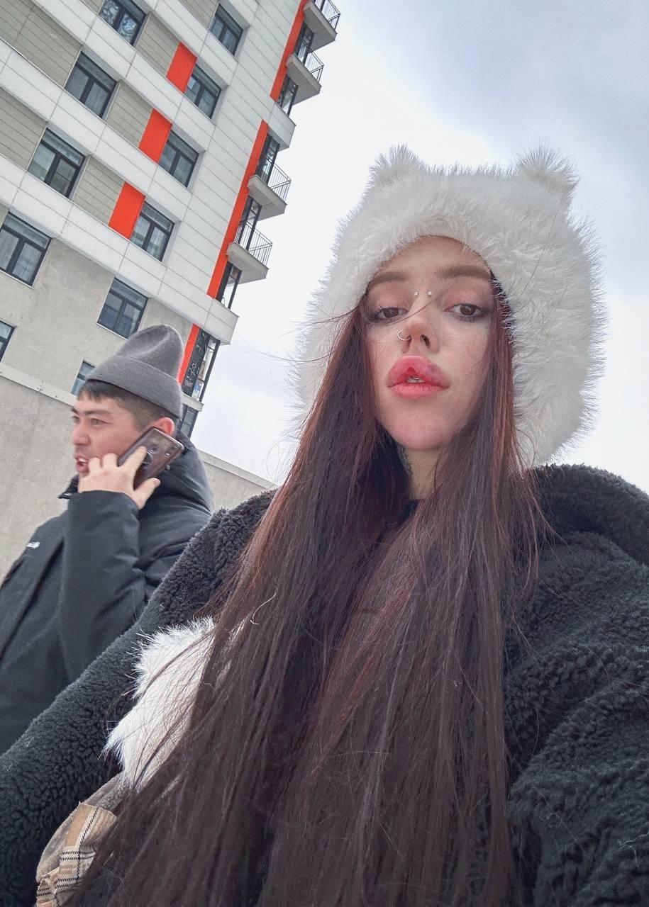 Селфи в меховой шапке. Селфи в меховой шапке.