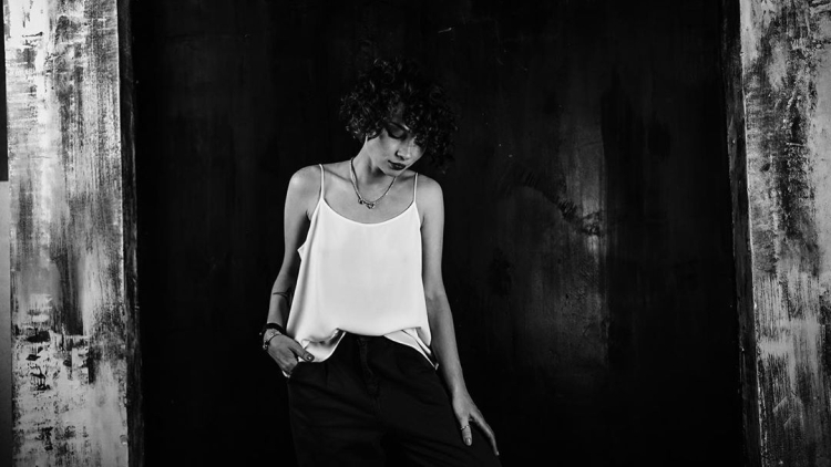 Если не считать эпизодическую роль в украинском сериале «Два в одном» (2006), Лера дебютировала на экране в 2012 году, будучи студенткой старших курсов. Это был биографический сериал «Чкалов» о жизни комбрига Валерия Чкалова. Если не считать эпизодическую роль в украинском сериале «Два в одном» (2006), Лера дебютировала на экране в 2012 году, будучи студенткой старших курсов. Это был биографический сериал «Чкалов» о жизни комбрига Валерия Чкалова.