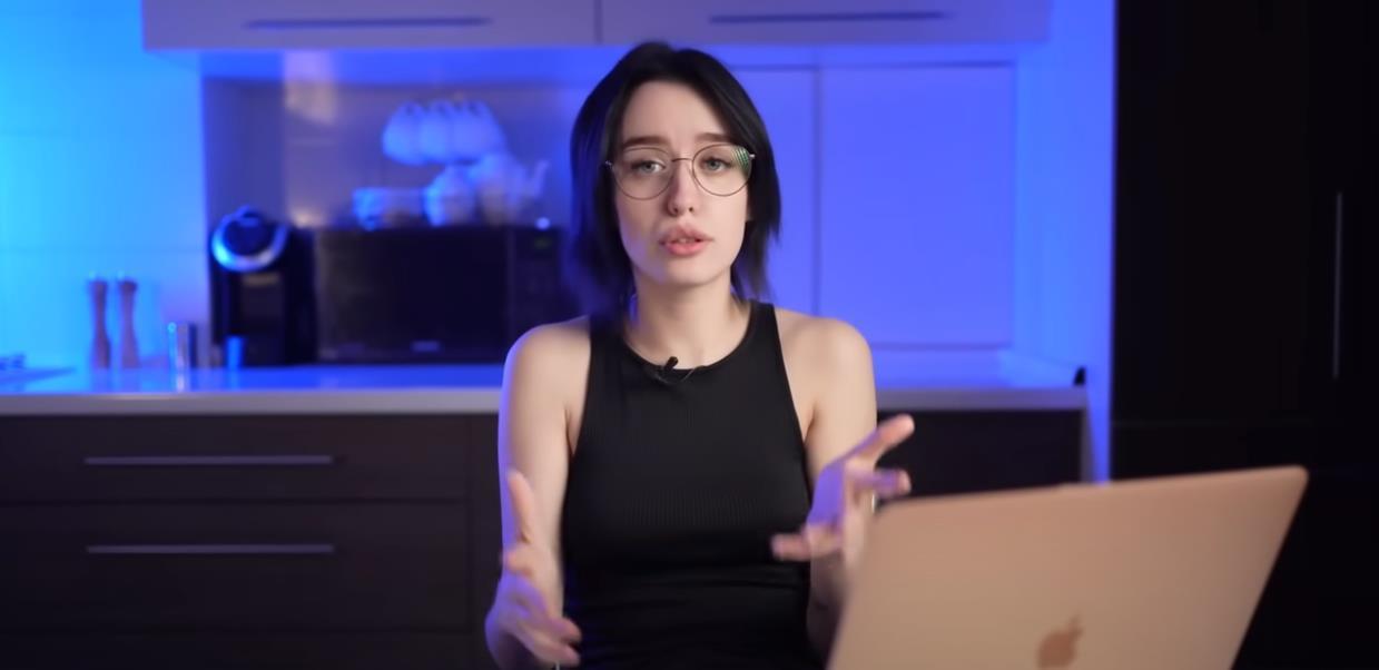 Фото Ника дырка в телеке adolfxnika.