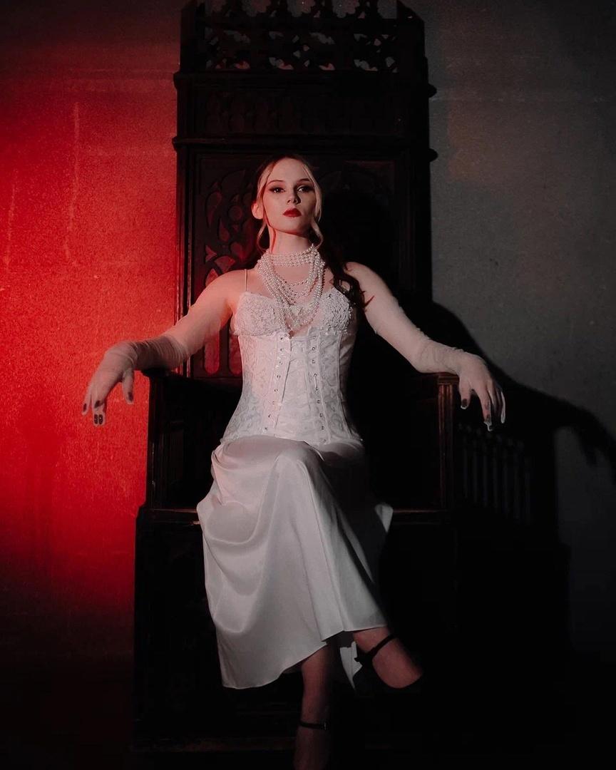 Слил её новые пошлые фоточки в приватку Ещё не видел её сосочки? Слил её новые пошлые фоточки в приватку Ещё не видел её сосочки?