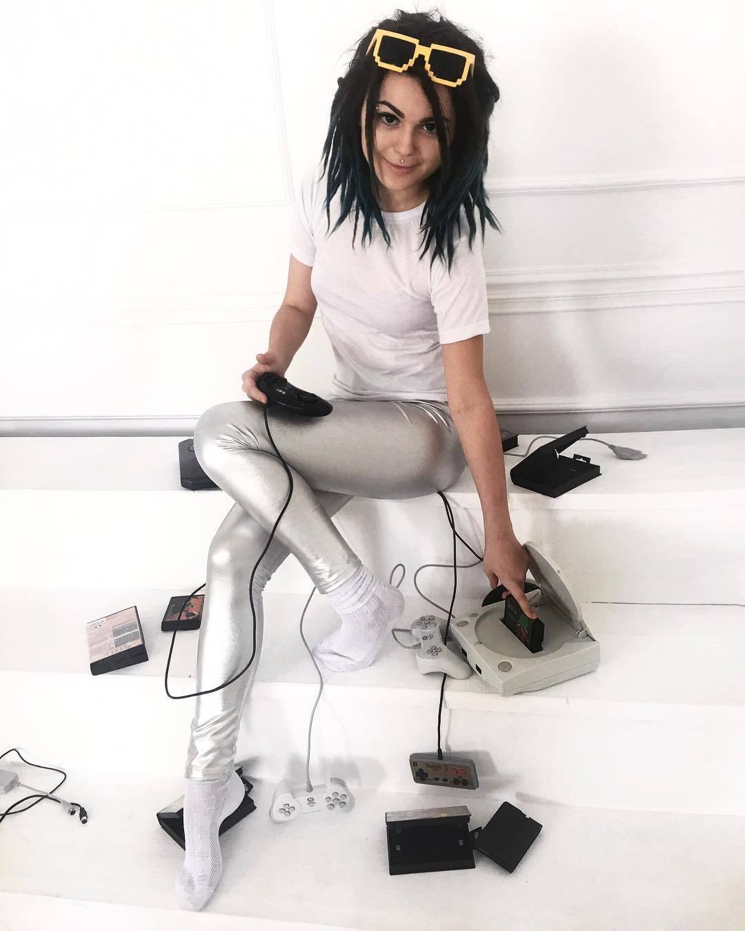 Вика Картер: факты, парень, песня, фото. Вика Картер: факты, парень, песня, фото.