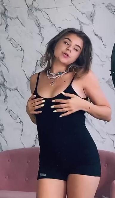 Горячие фото Кати Адушкиной в купальнике. Горячие фото Кати Адушкиной в купальнике.