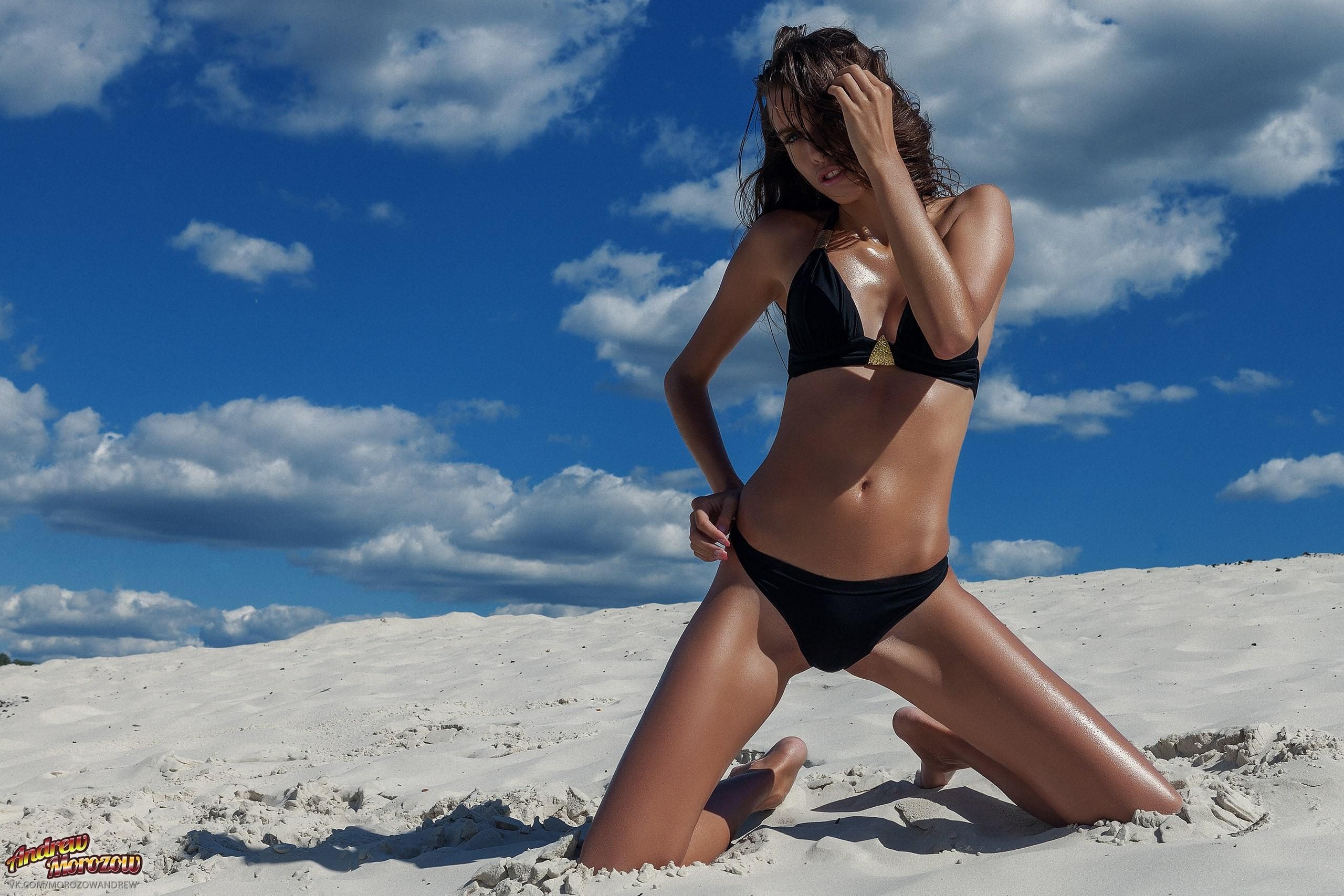 Горячие фото Лиза Анохина 2022 в купальнике. Горячие фото Лиза Анохина 2022 в купальнике.