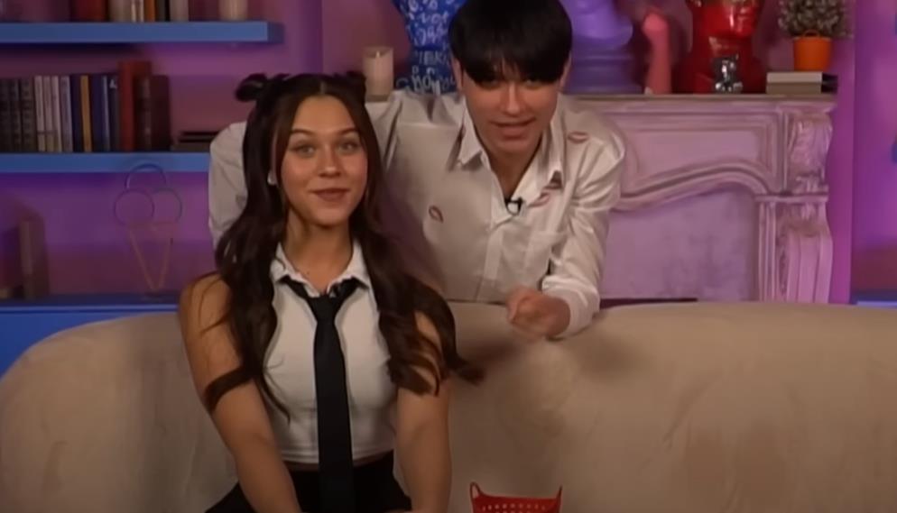 Тиктокер Женя Лизогуб странно себя ведет с Миланой Некрасовой. Тиктокер Женя Лизогуб странно себя ведет с Миланой Некрасовой.